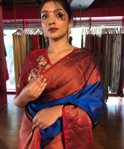 Royal Blue Kanjivaram Silk Saree With Buttis