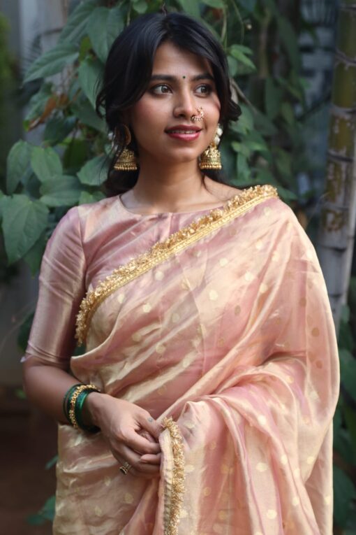 Dusty Pink Tissue Silk Saree woven with Beautiful Gold Zari Buttis - Image 4
