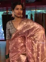 Light Pink Tissue Silk Saree woven with Beautiful Gold Zari Buttis - Image 5