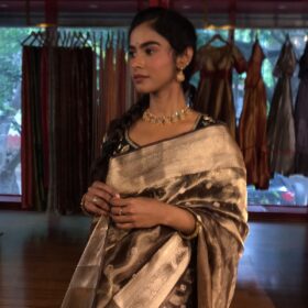 Metallic Gold Tissue Buttis Silk Saree with Beautiful Gold Zari