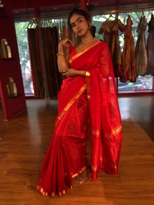 Red Handwoven Mangalagiri Chequered Silk Saree - Image 6