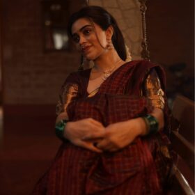 Brown Mangalagiri Silk Saree woven in Gold Zari Checks