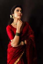 Maroon Mangalagiri Silk Saree in Gold Zari Chequered Pattern - Image 2