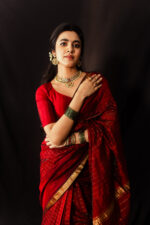 Maroon Mangalagiri Silk Saree in Gold Zari Chequered Pattern - Image 3