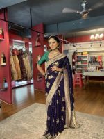 Purple Georgette Saree adorned with Gold Zari Weaves - Image 5