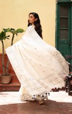 White Handwoven Pure Cotton Jamdani Saree - Image 5