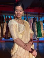 Ivory Silk Lehenga Set of 3 with Gold Zari Weaves - Image 4